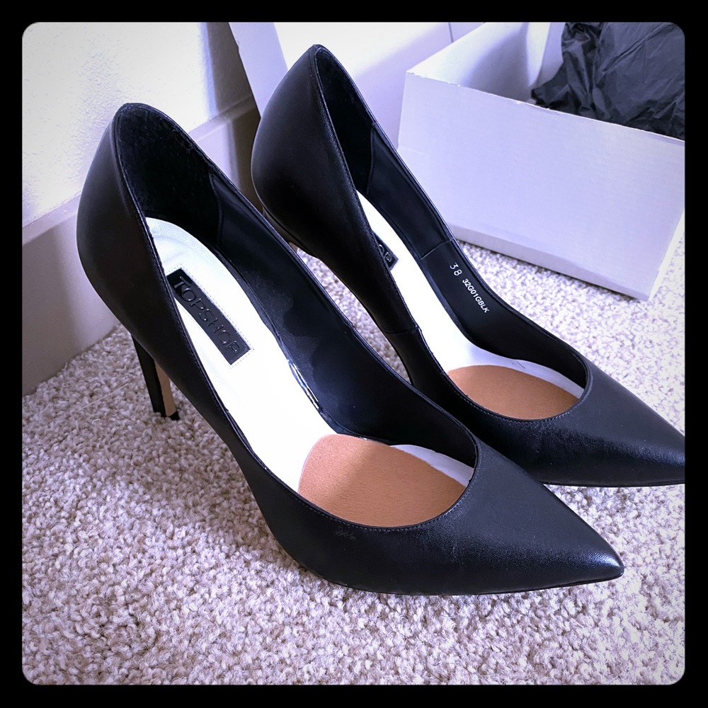 Topshop black leather pumps
